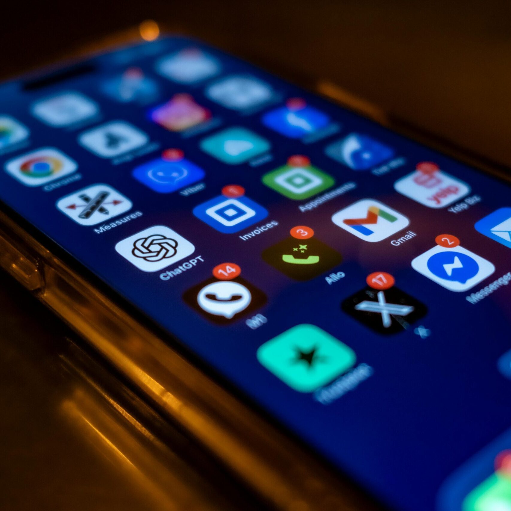 Students developing mobile apps for Android and iOS using modern programming tools