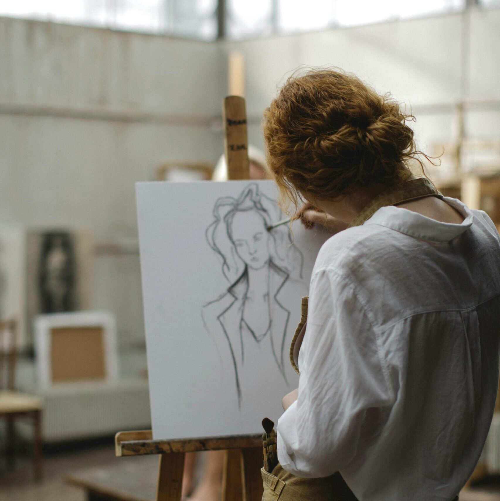 Painting and sketching course in Pakistan – students learning drawing, fine arts and creative sketch techniques