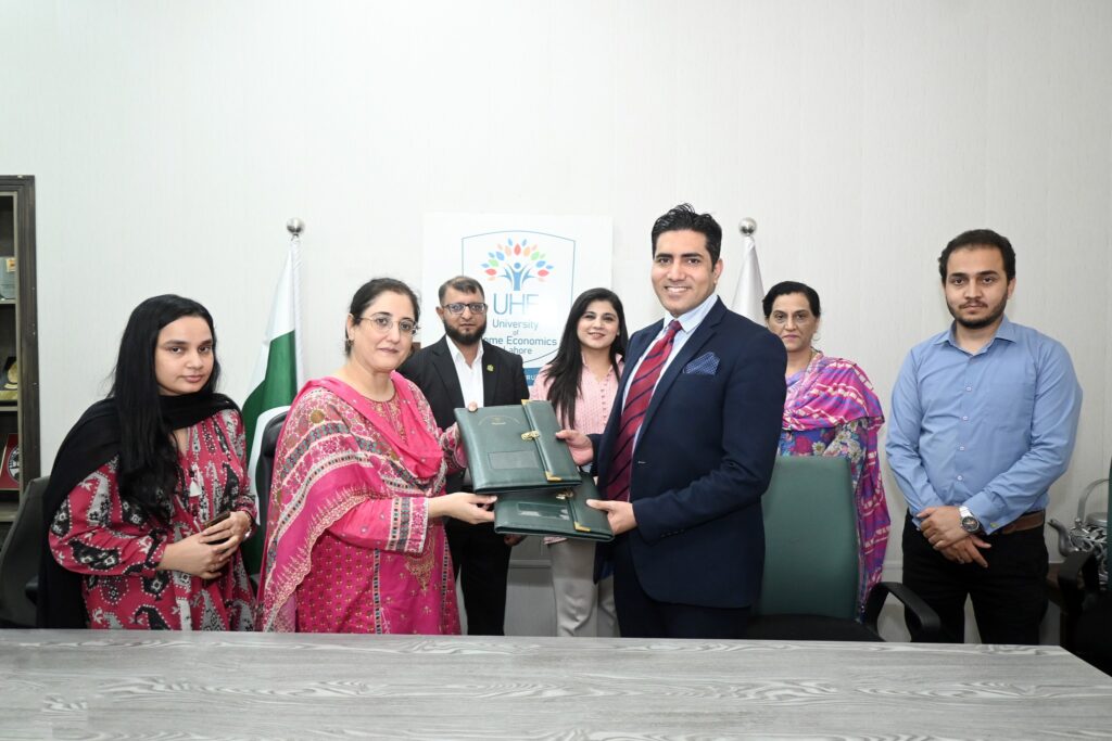 MoU signing between UHE Lahore and CDLBM
